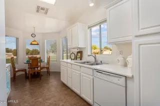 Photo #6: 6179788 Listing 