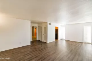 Photo #2: 6179807 Listing