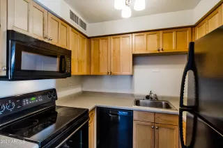 Photo #4: 6179807 Listing