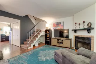 Photo #6: 6179942 Listing