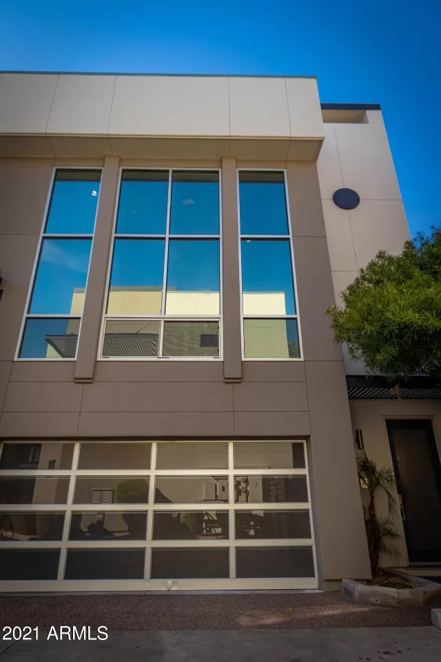 MLS: 6179981 Condo For Sale