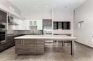 Photo #6: 6179981 Listing