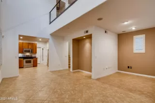 Photo #4: 6179985 Listing