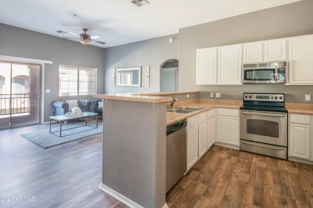 MLS: 6180078 Condo For Sale