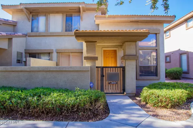 MLS: 6180082 Condo For Sale