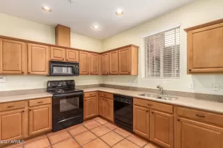 Photo #6: 6180082 Listing 