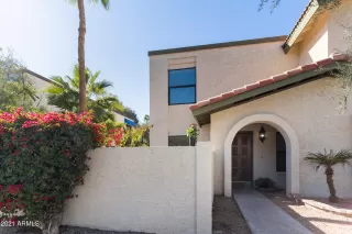 Photo #6: 6180129 Listing