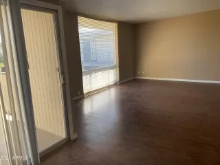 Photo #2: 6180220 Listing