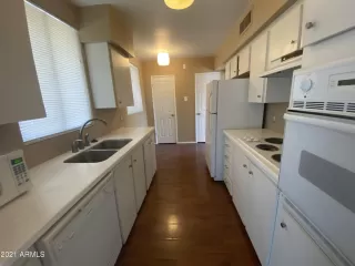 Photo #3: 6180220 Listing