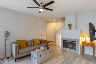 Photo #5: 6180229 Listing