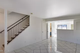 Photo #3: 6180230 Listing