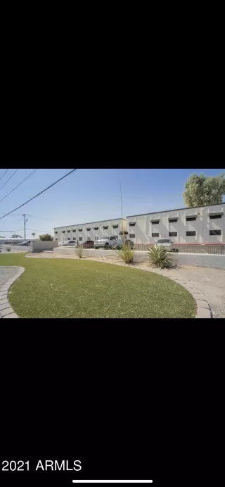 Photo #2: 6180284 Listing