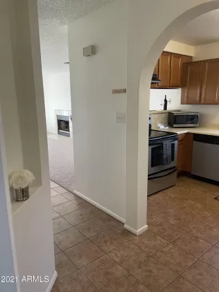 Photo #5: 6180323 Listing