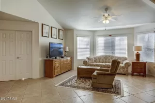 Photo #6: 6180334 Listing 