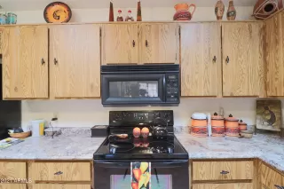 Photo #6: 6180642 Listing