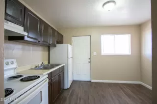 Photo #3: 6180919 Listing