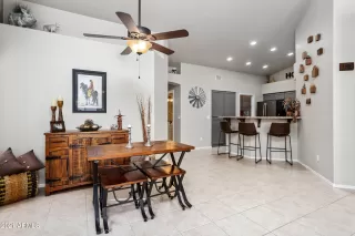 Photo #5: 6181037 Listing