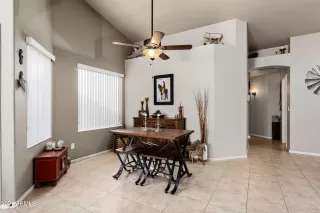 Photo #6: 6181037 Listing