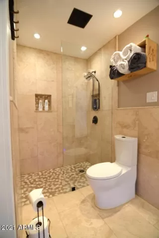 Photo #5: 6181270 Listing