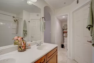 Photo #5: 6181272 Listing 