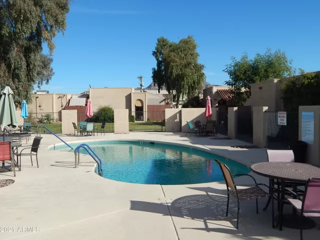 MLS: 6181300 Condo For Sale