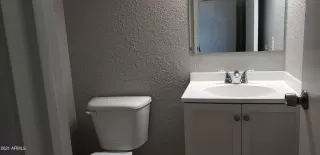 Photo #6: 6181301 Listing