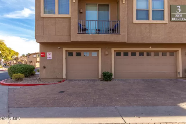 MLS: 6181324 Condo For Sale