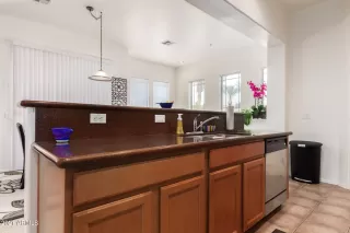 Photo #6: 6181324 Listing 