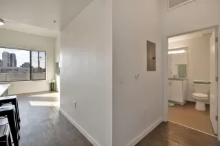 Photo #2: 6181365 Listing 