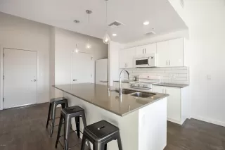 Photo #4: 6181365 Listing 