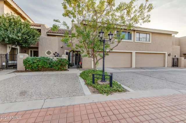 MLS: 6181385 Condo For Sale