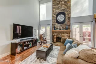 Photo #5: 6181385 Listing