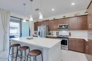 Photo #1: 6181401 Listing