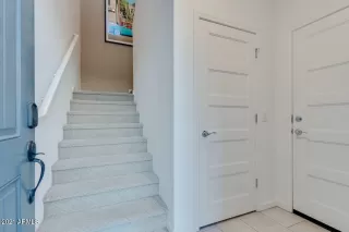 Photo #6: 6181401 Listing