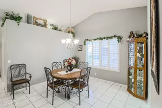 Photo #5: 6181521 Listing