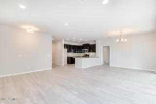 Photo #5: 6181658 Listing 