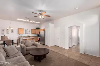 Photo #6: 6181688 Listing 