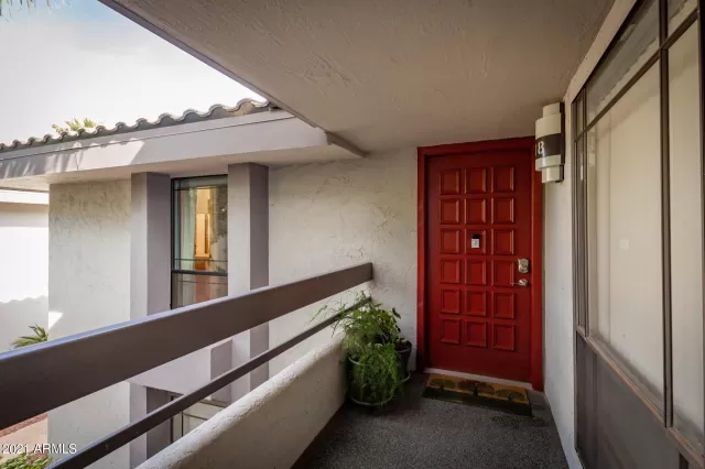 MLS: 6181813 Condo For Sale