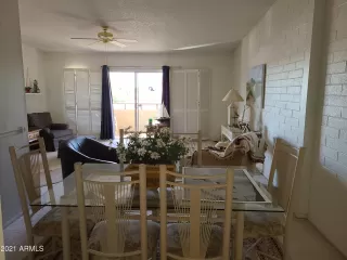 Photo #5: 6181872 Listing