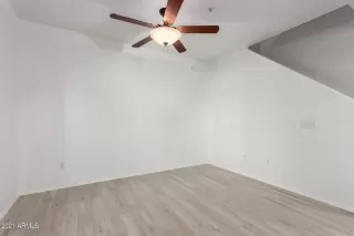 Photo #4: 6182006 Listing