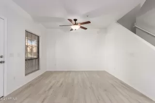 Photo #5: 6182006 Listing