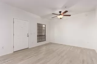 Photo #6: 6182006 Listing