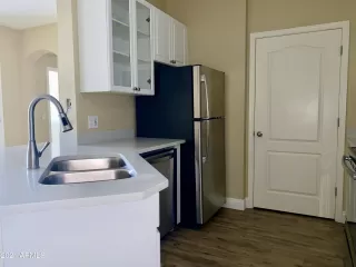 Photo #3: 6182196 Listing 