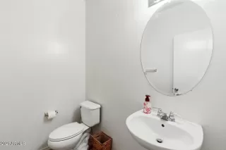 Photo #4: 6182339 Listing