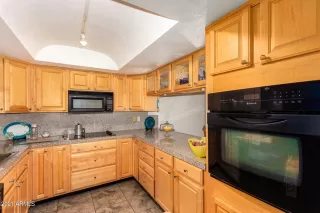 Photo #3: 6182432 Listing