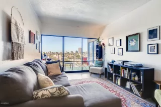 Photo #2: 6182594 Listing