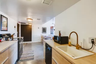 Photo #6: 6182594 Listing