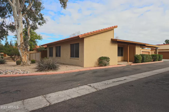 MLS: 6182854 Condo For Sale