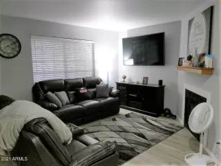 Photo #5: 6183007 Listing