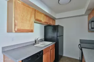 Photo #5: 6183028 Listing 